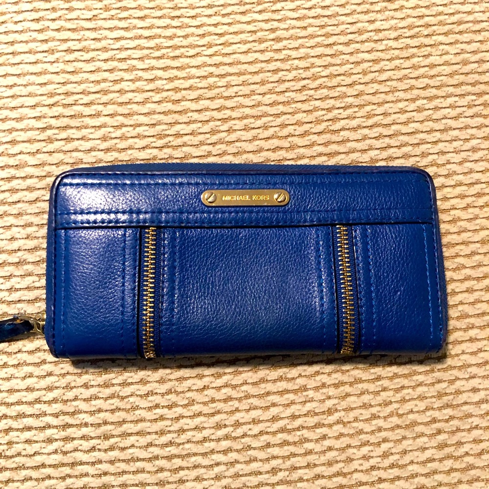 Michael kors blue wallet